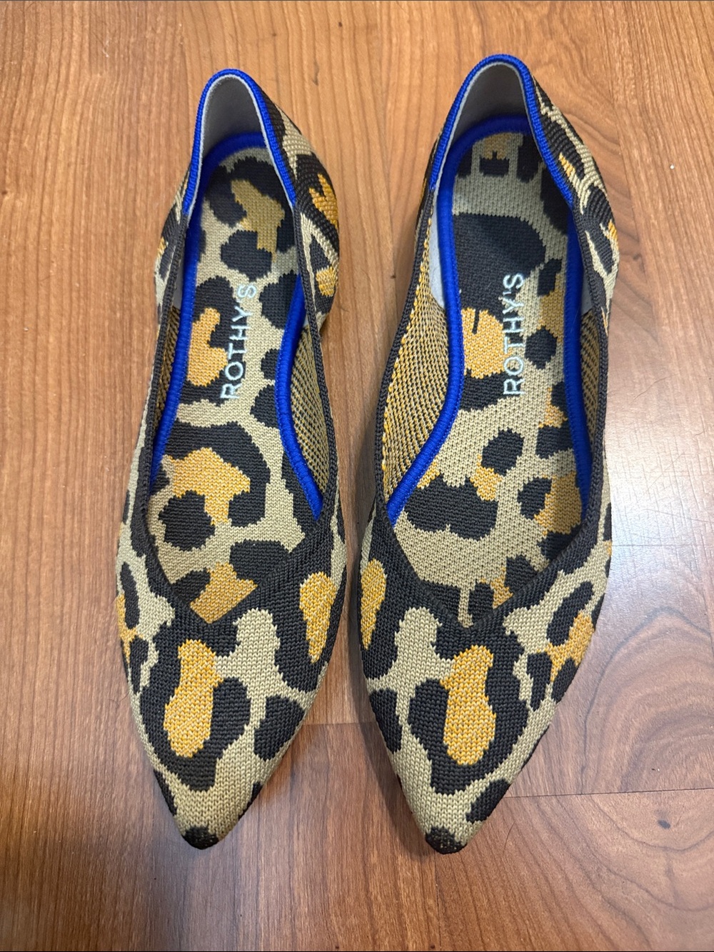 Brand new Rothys Point Cheetah Print Flats size 7.5